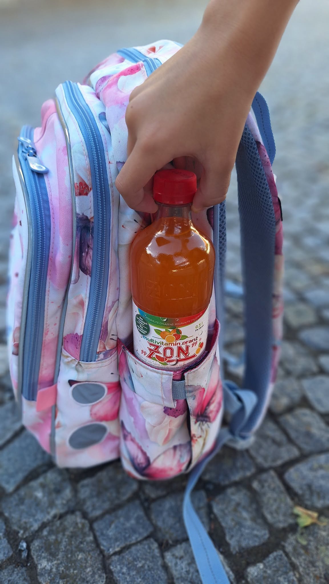 SOUTĚŽ o balík limonád!